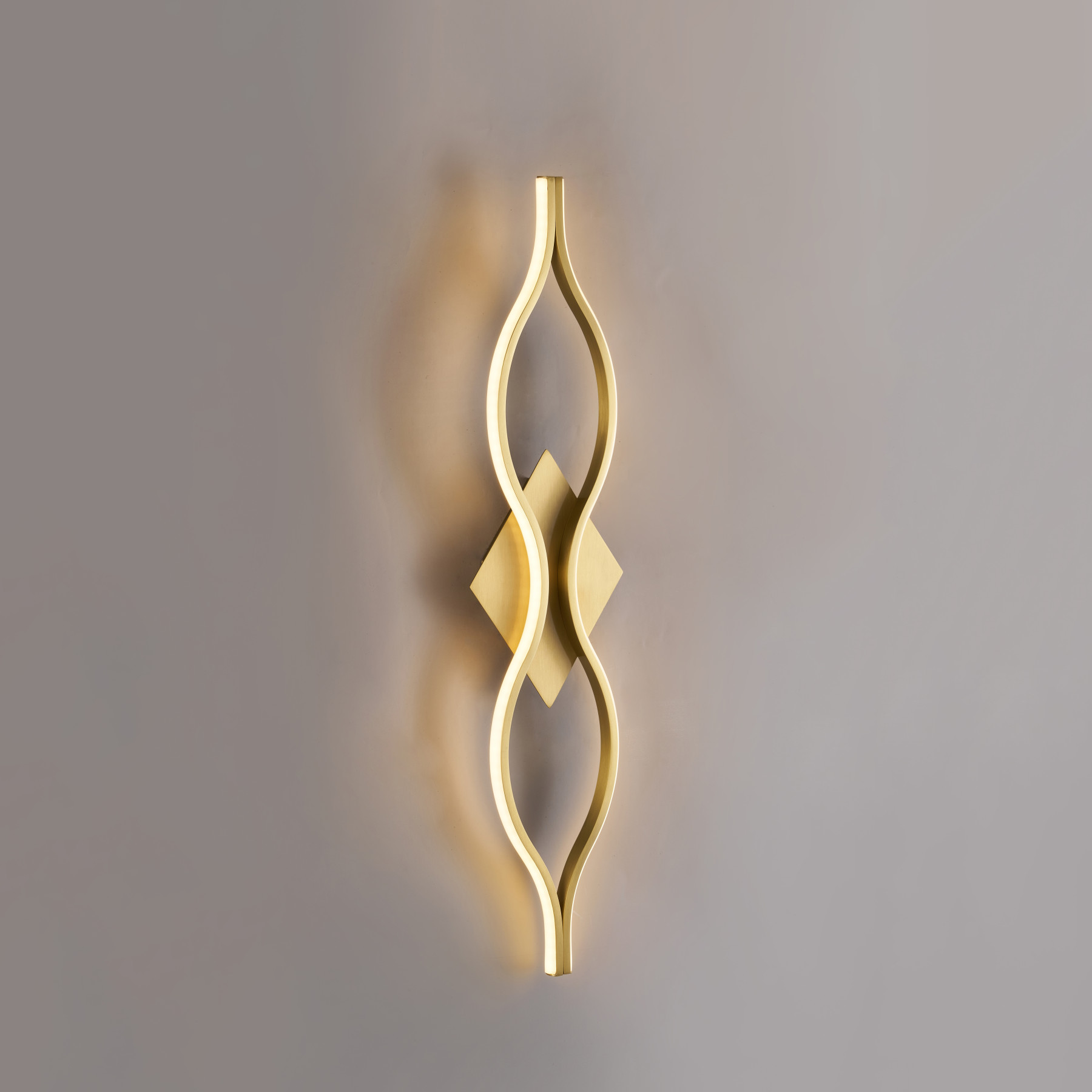 2093-700-brushed-brass-1-1800x1800